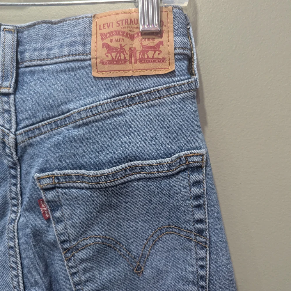 Levi's Men's Denim Blue Straight Jeans - Picture 4 of 5